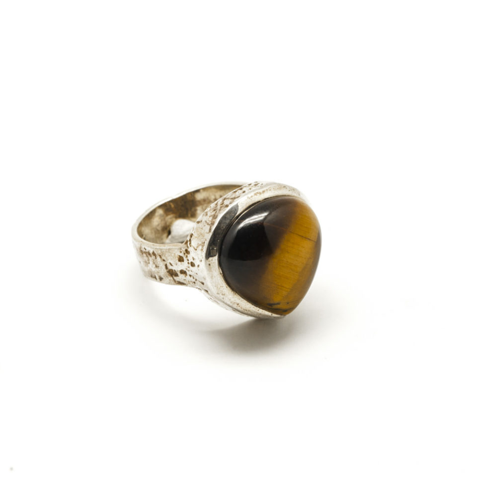 Bague Œil de Tigre en cabochon sur argent