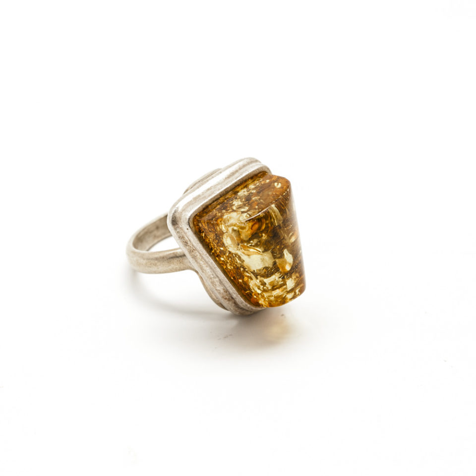 bague ambre de la baltique