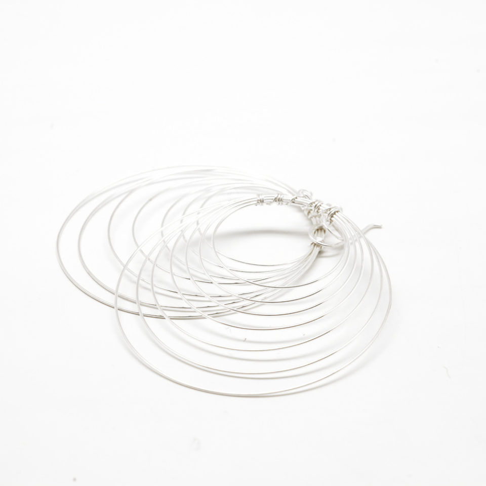 Boucles d'oreilles "sept anneaux de fil d'argent"