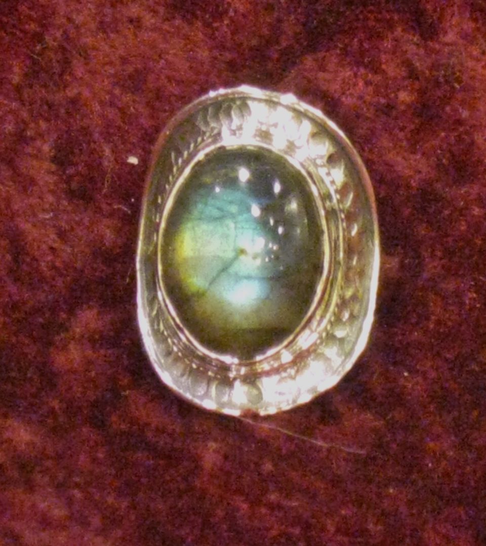 ADYA Labradorite