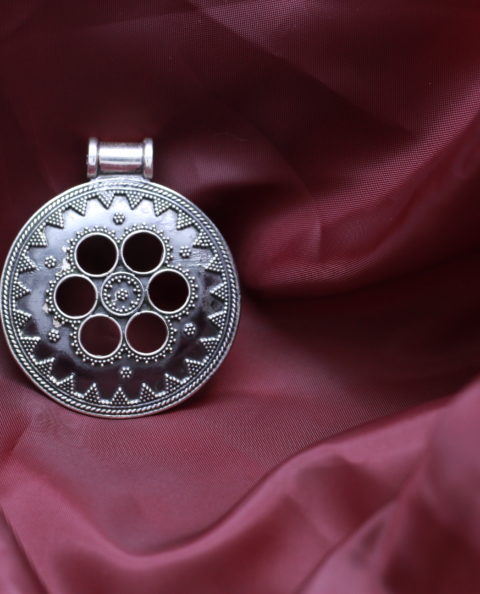 PENDENTIF DHANYA