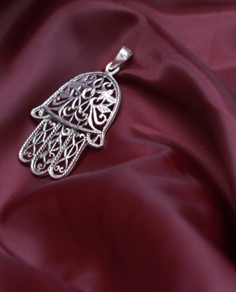 PENDENTIF MAIN DE FATINA